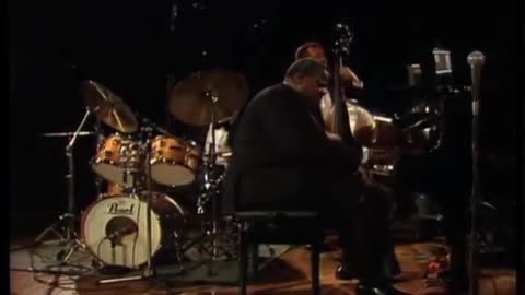 Oscar Peterson LIVE The Berlin Concert (1985) Part 1