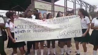 Protesta en colegio La Esperanza