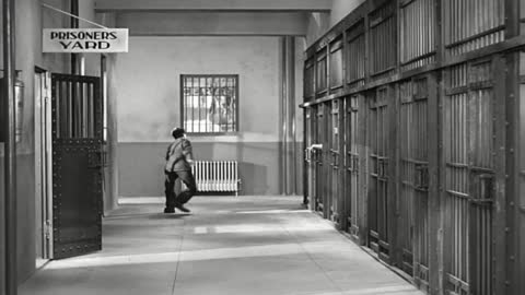 Chaplin catches bad guys in jail