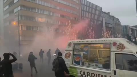 Prosvjedi protiv Covid ludila u Bruxellesu
