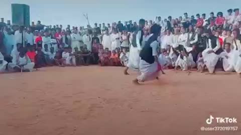 Best funny arabian dancing