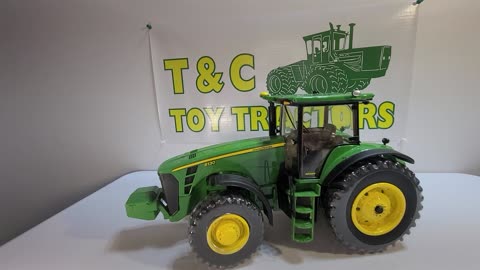 Ertl 1/16 John Deere 8130 Prestige Collection toy tractor review
