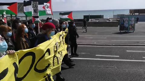 Brighton seafront taken over by FreePalestine protest
