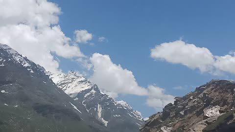 Rohtang Pass Hills covered by Snow