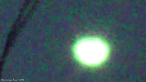 Bright UFO in the Trees May 2019