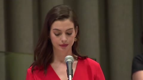 Why give Men paid maternity leave Listen to Anne Hathaway's speech