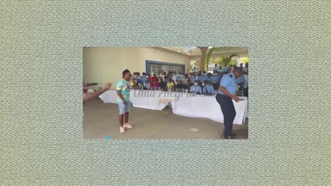 Come to see with your own eyes how this police man from Angola, is dancing Kuduro