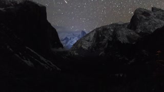 Breathtaking Yosemite Sky Time-Lapse