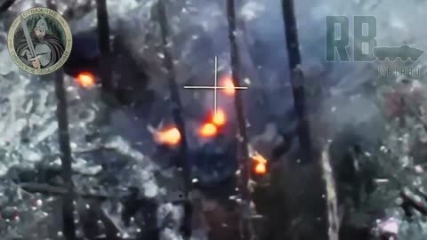 Az orosz FPV drón eltalálja az ukrán katonák egy csoportját Kremenna közelében