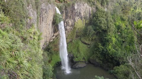 Waterfall Bliss Ambiance & Relaxation
