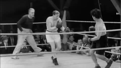Charlie Chaplin boxing funny clips | can't stop laughing / Charlie Chaplin comedy videos.