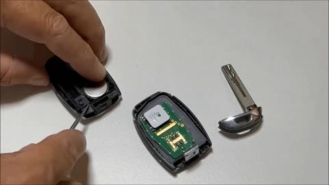 How to Replace the Battery in a 2021 MG Extender Key Fob