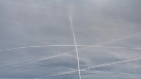 Chemtrails: What are they spraying? Weather modification program