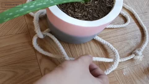 DIY | 1 MINUTE HANGING PLANTER - QUICK AND EASY | HANGING POT WITH ROPE