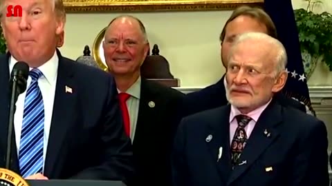 NASA BUZZ ALDRIN LOOKS BEMUZED AT TRUMP SPEECH