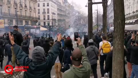 Paríž, protesty