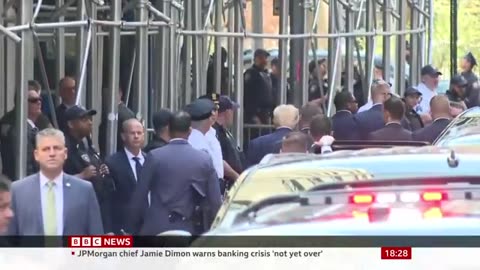 Donald Trump arrives at New York court to be placed under arrest - BBC News