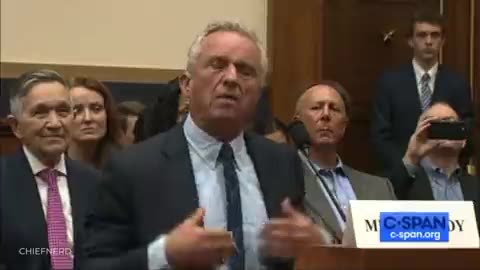 🔥 Robert F. Kennedy Jr Fires Back at the 'Defamations' Stacey Plaskett Asserted About Him