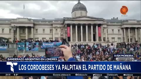 BANDERAZO por La Scaloneta en Londres: alentaron a la Selección en la previa a la Finalissima