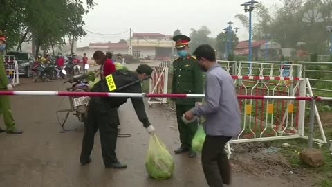 10,000 People Inside One Vietnamese Commune Quarantined Over Coronavirus Fears | NBC News