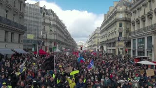 Paris - 4-16-23 - People Still Protesting