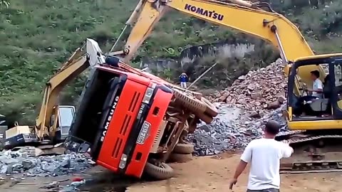 Komatsu scoop truck salvage (