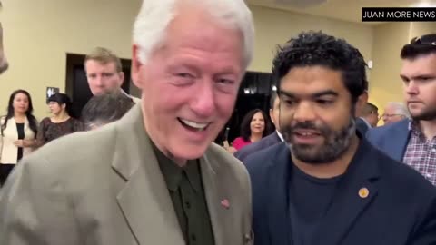 FLASHBACK To Bill Clinton's CREEPY Response When Confronted About His Ties To Epstein