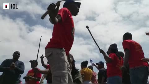 Watch: Transnet workers on strike outside Cape Town Harbour