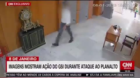 CNN publica inéditas imagens das câmeras de segurança onde agentes e o próprio Ministro do GSI estão no Palácio do Planalto durante o ataque de 8 de janeiro 2023