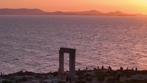 📍Portara, Naxos island 🇬🇷
