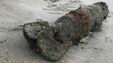 Navy detonates live WWII bomb that appeared on a North Carolina beach