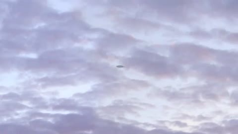 FLYING SAUCER CAUGHT ON CAMERA OVER TEXAS (YOU GUYS DECIDE IF IT'S REAL)