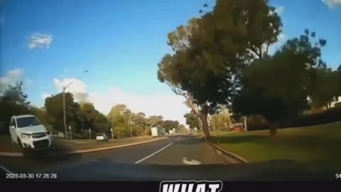 Police Chase Ends In Wreckage!