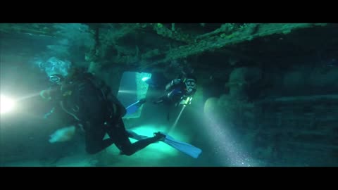 Wreck Diving - Extreme sports