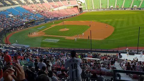 2018 Korea Baseball Stadium LG Twins Cheer 2