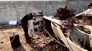 Gaza's car graveyards turn to profit