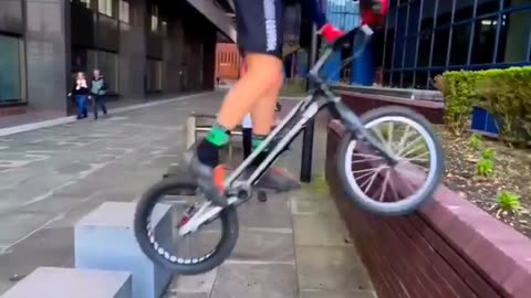 Amazing biking skills 🚲 🚲 🚲 #shorts #respect