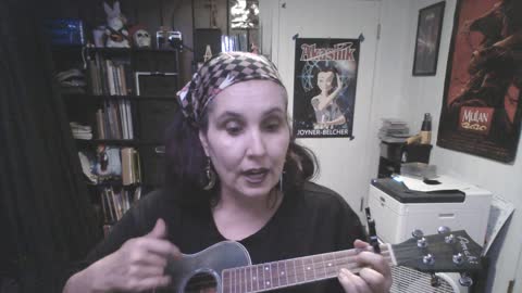 Rhyme of the Chivalrous Shark funny sea shanty - One Song Concert with a ukulele and everything