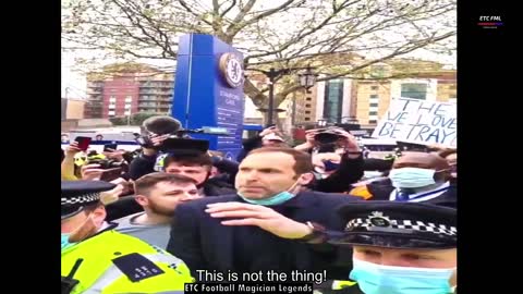 Petr Cech intervenes as Chelsea fans protest against Super League outside Stamford Bridge