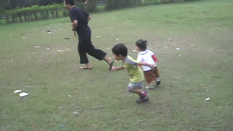 Play in Park With My Kids