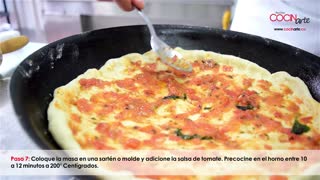 Receta Cocinarte: Pizza de salami con queso azul