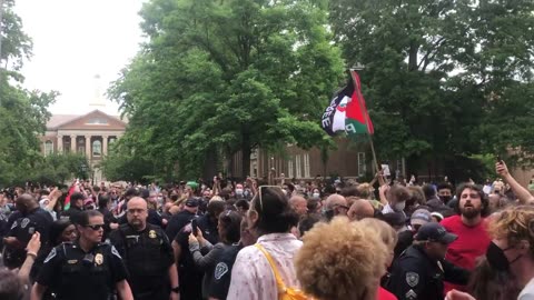 Mob descends into chaos on the UNC at Chapel Hill campus as anti-Israel
