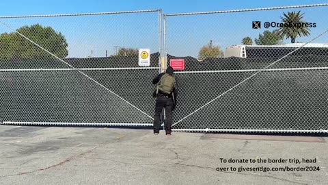 Live - San Ysidro Port of Entry - San Diego - Border Wall