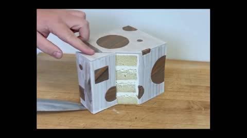 Oddly Satisfying Hyperrealistic Illusion Cakes