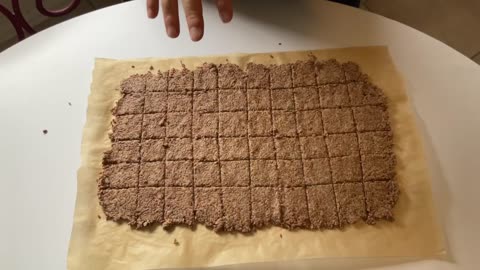 Crackers: Flax Seeds & Cassava Flour ( Vegan Paleo)