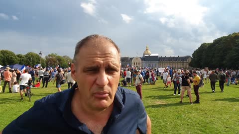 Yvan Benedetti à Paris dans la manif Philippot