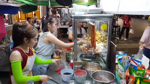 Thailand Street Food _ Thai Noodles Soup Style - Hungry Bear