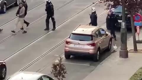 Vilolences policières à Bruxelles - Police violence in Brussels