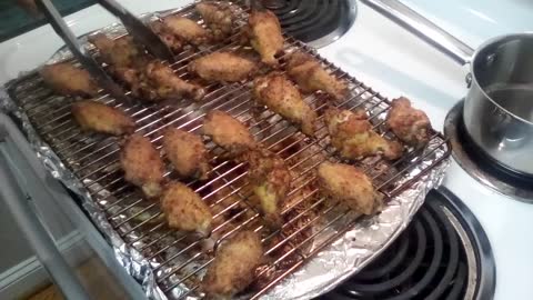 Eat Drink Smoke Presents: Tommy Smoker's Crispy Chicken Wings