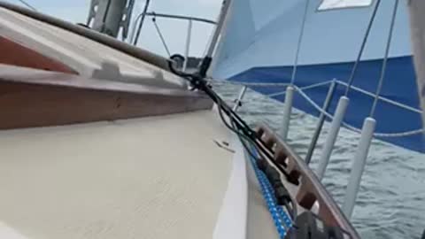 Sailing a Catalina 25